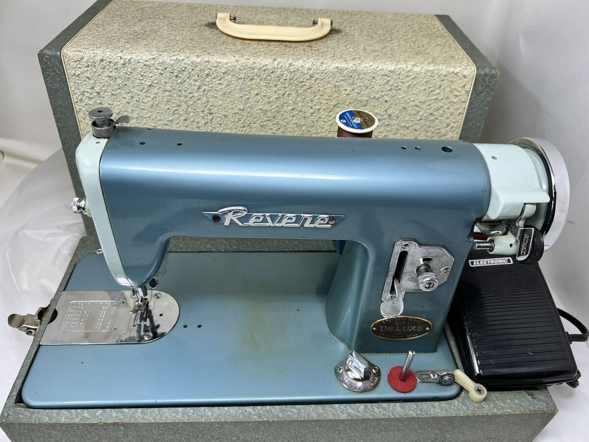 Vintage 1950s Revere Precision Super DeLuxe Sewing Machine Vintage 1950s Revere Precision Super DeLuxe Sewing Machine