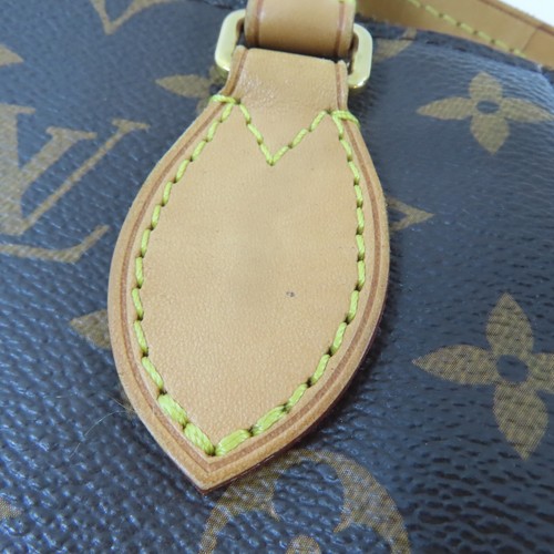 Borsa a tracolla Louis Vuitton LV GHW Turenne MM 2 vie M48814 monogramma marrone - Foto 17 di 23