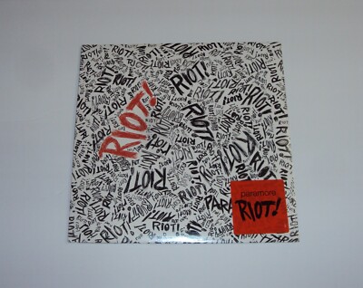 Paramore サイン入りCD Paramore サイン入り CD 【公式通販】