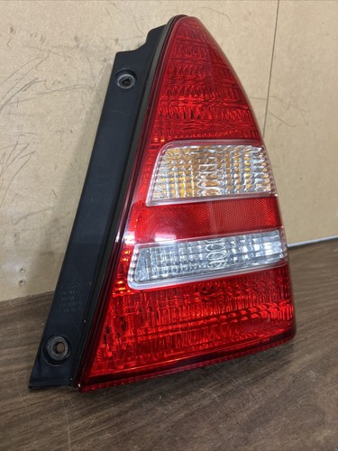 2003,2004,2005 SUBARU FORESTER Passenger REAR Right TAIL LIGHT OEM - Picture 3 of 7
