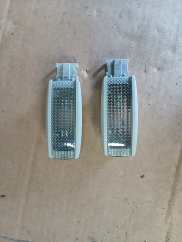 VW Audi Seat Skoda Innenraumleuchte Leseleuchte Deckenleuchte 3B0947113 2er Set