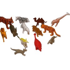 Lot of 13 Miniature Zoo Animals and Dinosaurs Plastic Elephant Tigers Bear