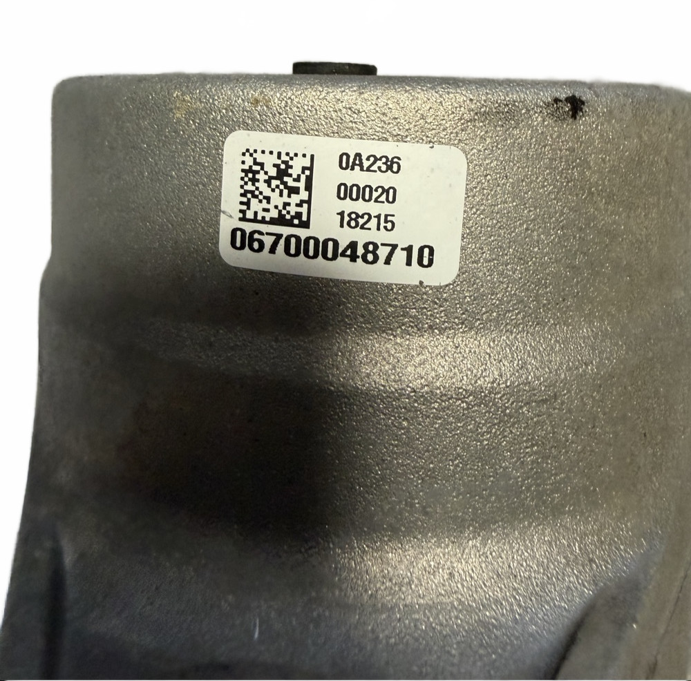 Maserati Ghibli 2014-2020 Front Right Engine mount P/N 06700048710