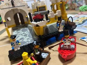 LEGO LEGOLAND Eldorado Fortress 6276 In 1989 Used Retired As Is