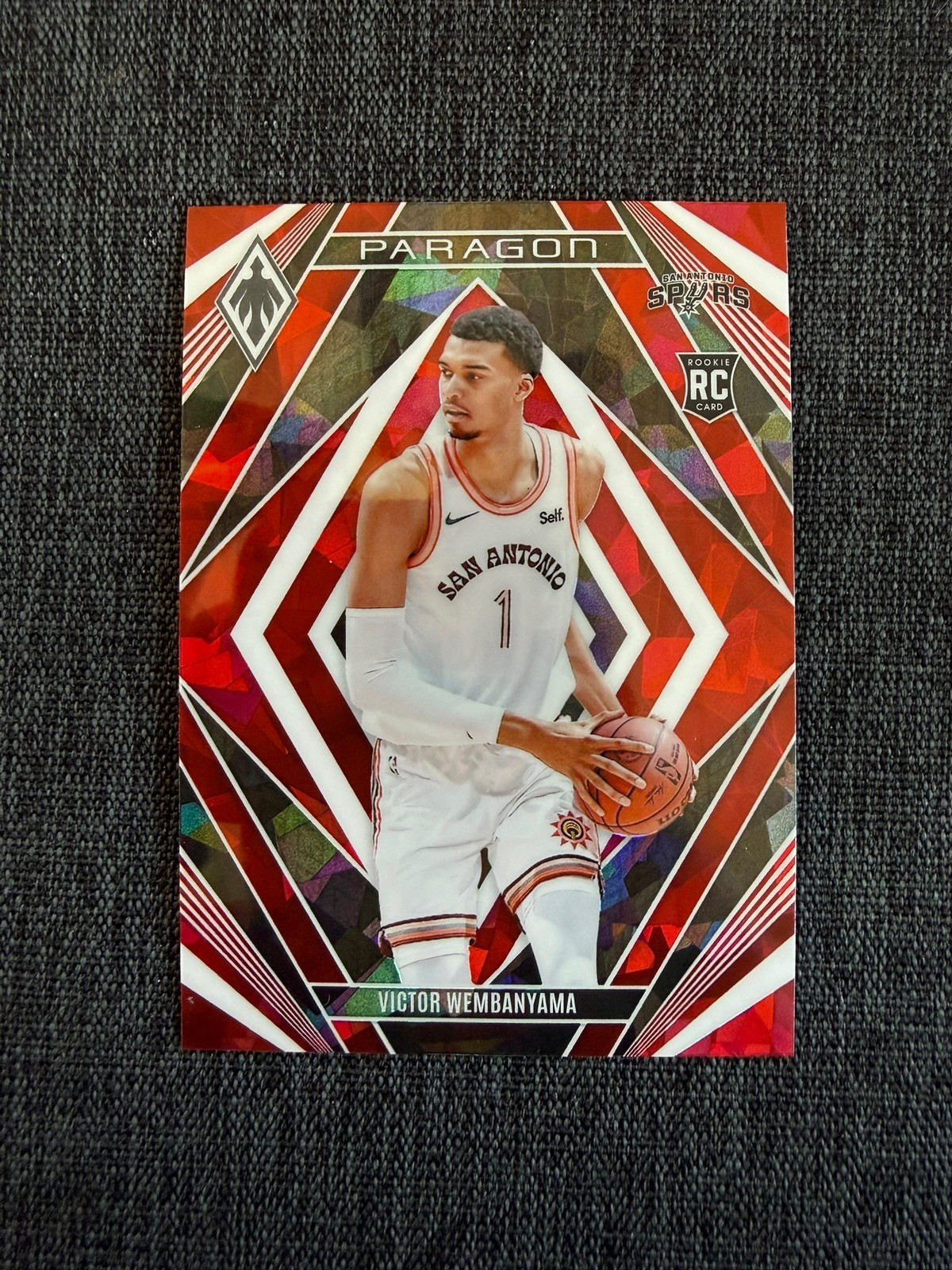 2023-24 PANINI PHOENIX VICTOR WEMBANYAMA #13 - PARAGON RED ICE - ROOKIE RC SPURS