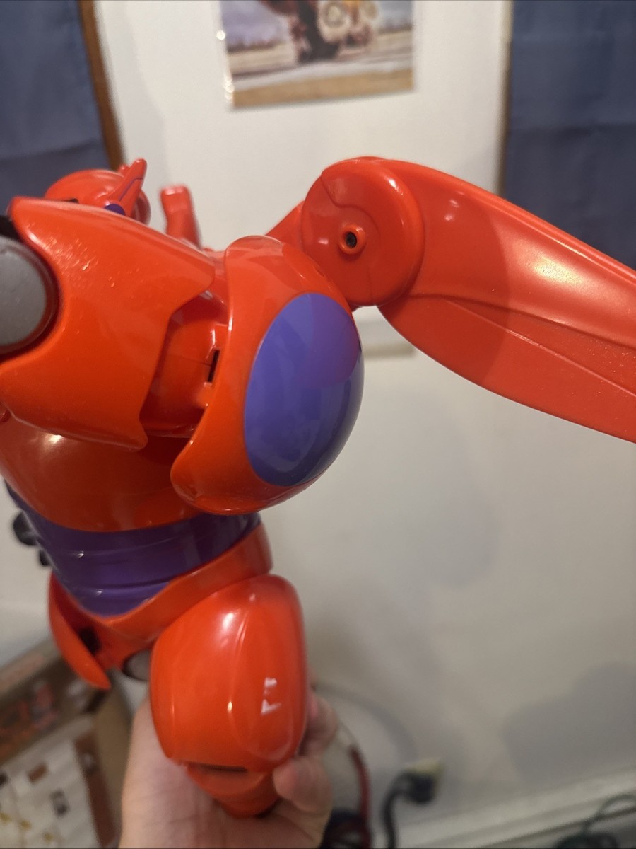 Disney Big Hero 6 The Series Flame Blast Flying Baymax