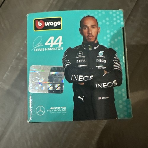 Burago Formula 1 F1 2023 #63 George Russell Mercedes F1 W14 E 1/43 Sealed New - Picture 6 of 6