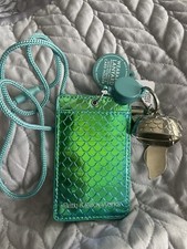 Bath & Body Works Azul Sirenita Escamas Cuello Cordón Bolsillo**Soporte Bac