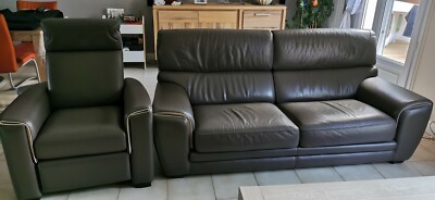Ensemble Canapé 3 Places Et Fauteuil Relax En Cuir – Couleur Taupe – Style Classique