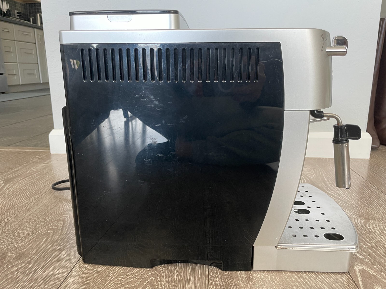 Delonghi ECAM22110SB Magnifica XS BeanToCup Espresso Maker For