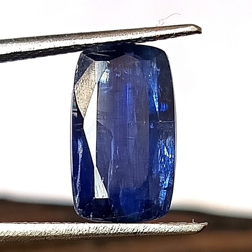 6.20 CTS Natural Dark Blue Kyanite Cushion Cut Faceted Untreated Stone 13.3X8 mm - Picture 6 of 6