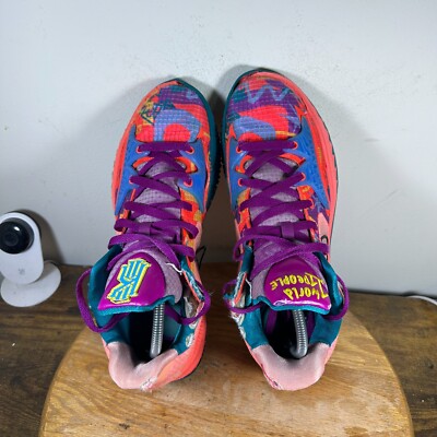 Nike Kyrie 4 Low 1 World 1 People Men\'s Size 10.5 Shoes Sneakers CW3985-600 s-l400.jpg main image 2