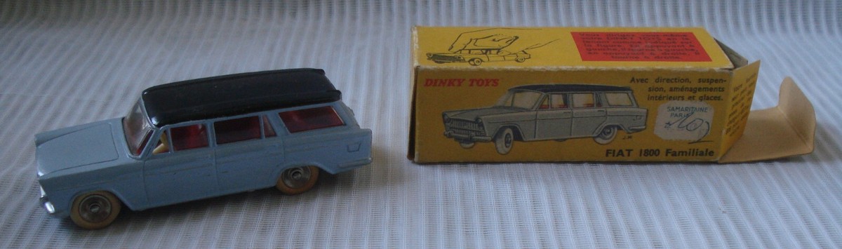 Dinky Toys 548 - Fiat 1800 Familiale Bleu Lavande - 1/43 Avec Boîte