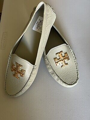 TORY BURCH EVERLY DRIVER TUMBLED LEATHER CALF IN PINE FROST TORY BURCH EVERLY DRIVER TUMBLED LEATHER CALF IN PINE FROST
