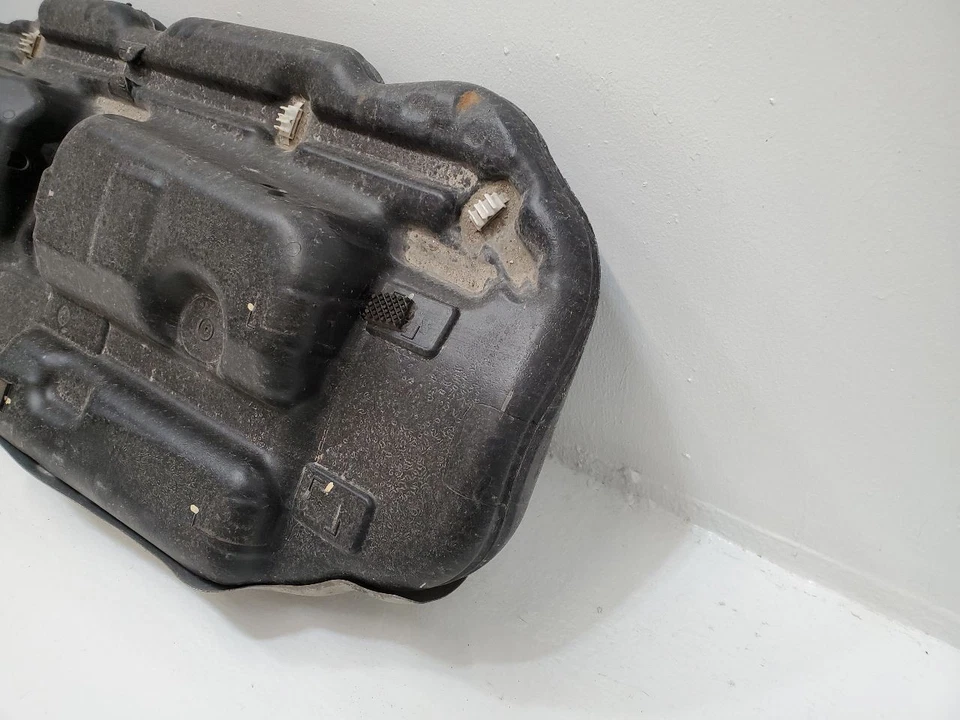 2015-2017 KIA SEDONA Fuel Tank 21 Gallon 31150A9500 15-17      Foto 4 de 4