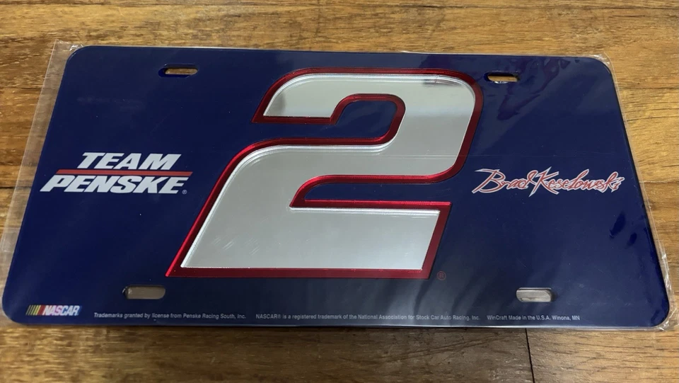 Lote de 3 matrículas Nascar (2 de plástico grueso, 1 de metal) firmadas por Joey Logano #22 Foto 4 de 4