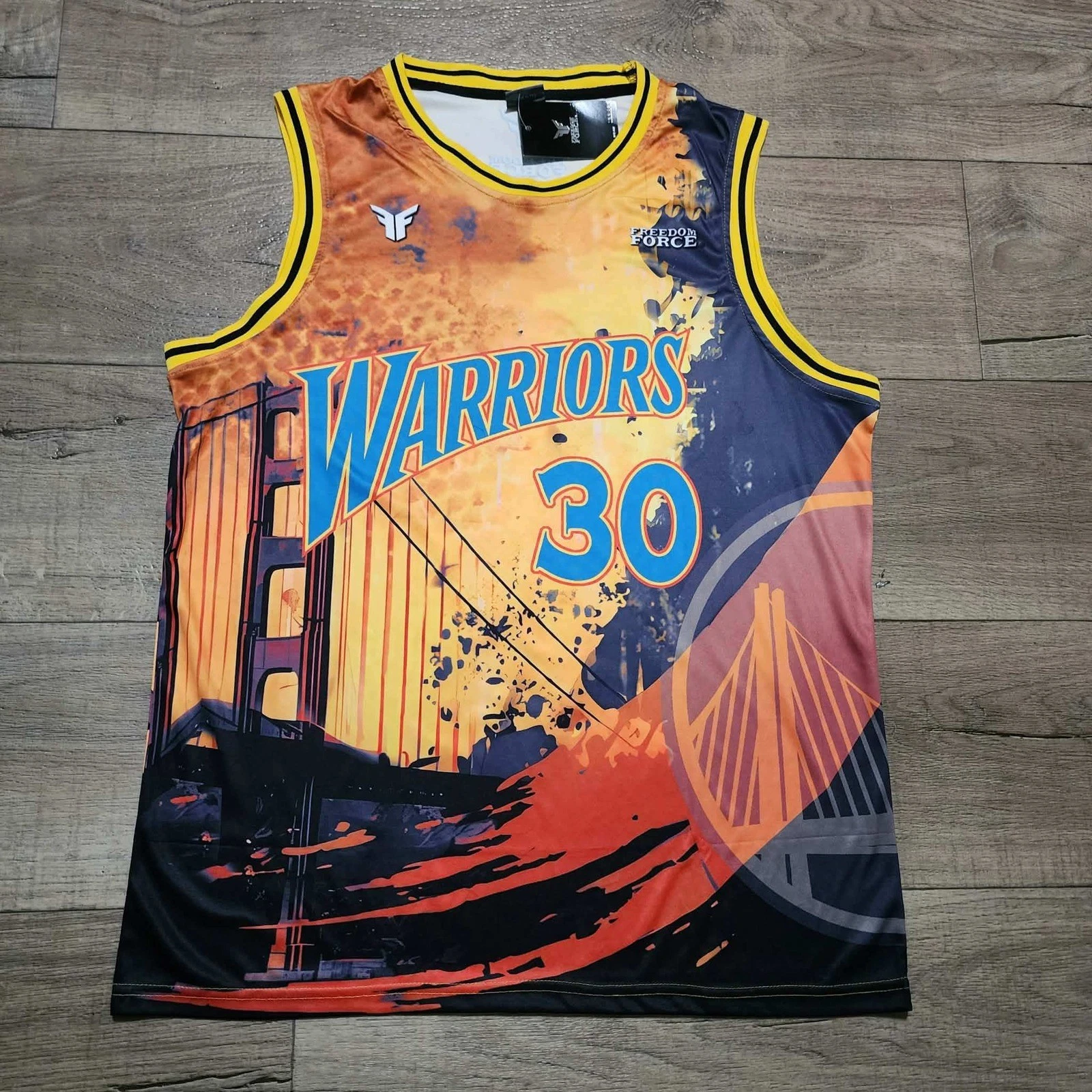 Freedom Force Stephen Curry Warriors Jersey 30 XL Golden Gate Bridge Graphic NWT