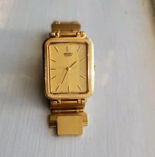 Seiko Quartz 7320-5889 Vintage Gold Tone Rectangular Dress Watch Japan 1984