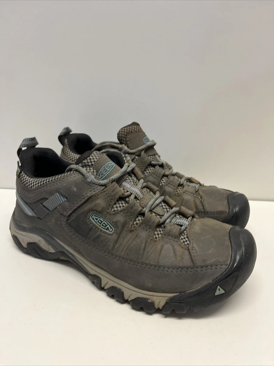 Keen walking best sale shoes