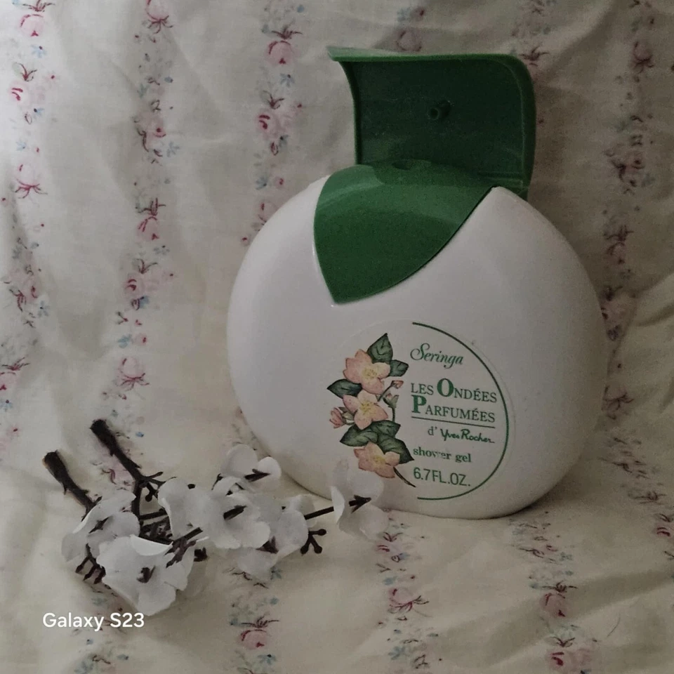 Gel de ducha YVES ROCHER-FREESIA Les Ondees Parfumes 6,7 OZ Seringa Foto 3 de 4