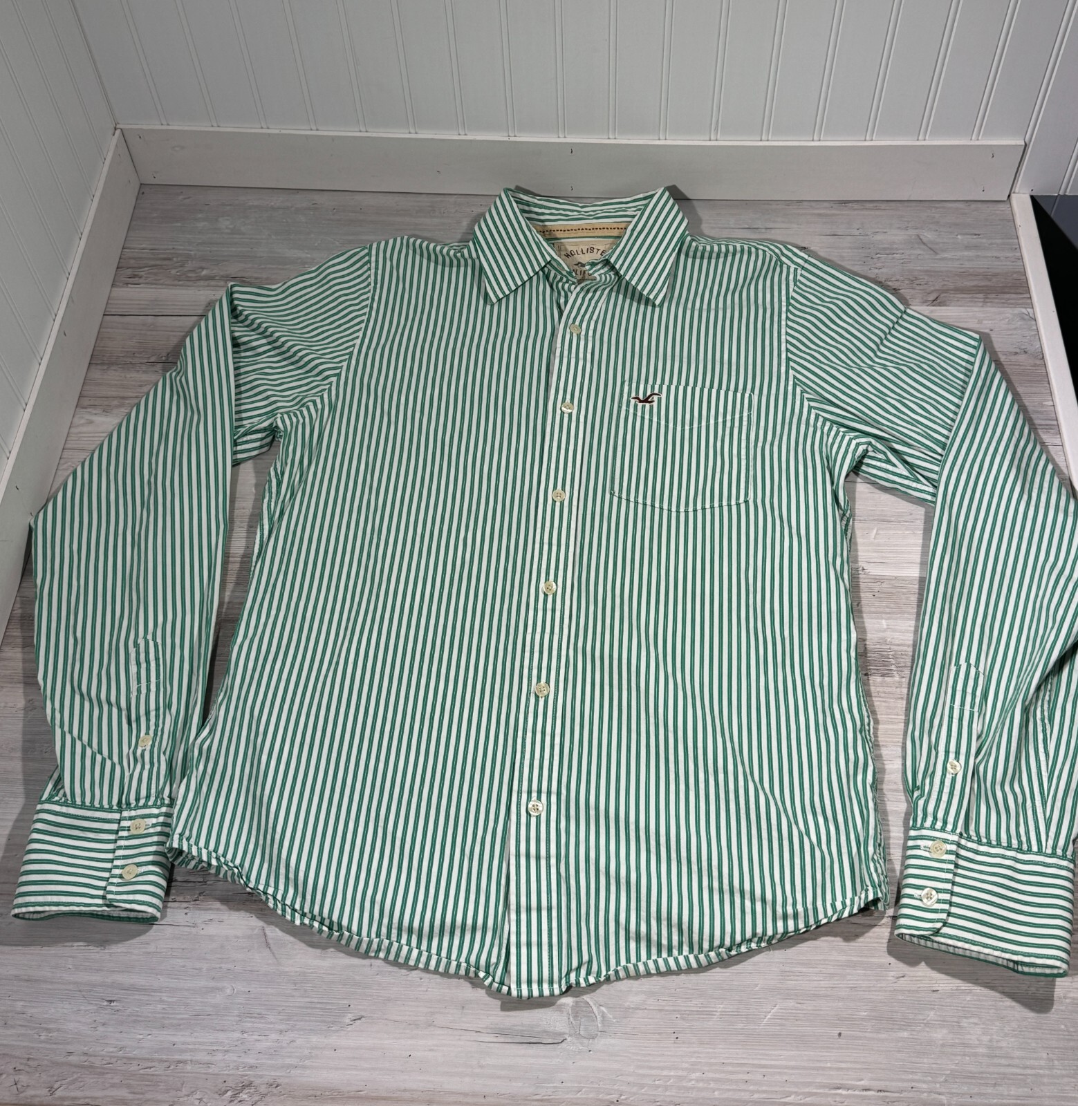 Hollister Button Down Shirt Size XL Men's Green White Striped-image