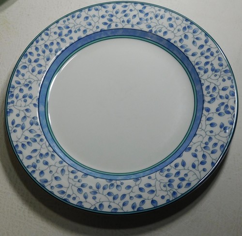 Mikasa Susanne Fine China Dinner Plates 10 5/8" - Blue Leaves - Lot of 4 - Read - Picture 7 of 10