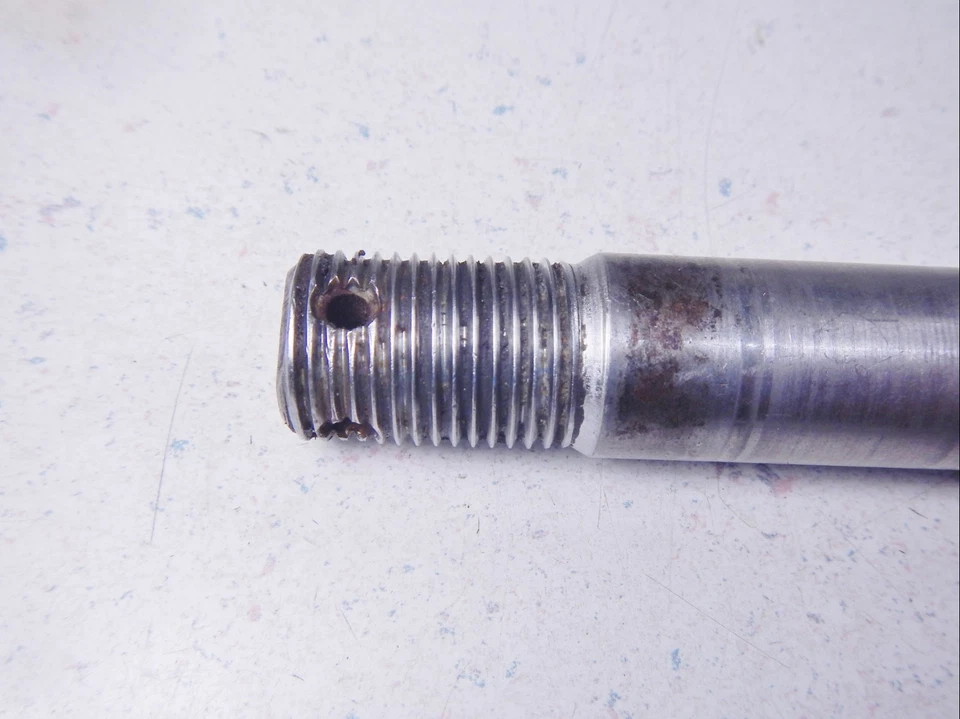 Yamaha RT1 RT2 RT3 DT1 DT2 DT3 250 360 eje trasero eje eje husillo perno Foto 4 de 4