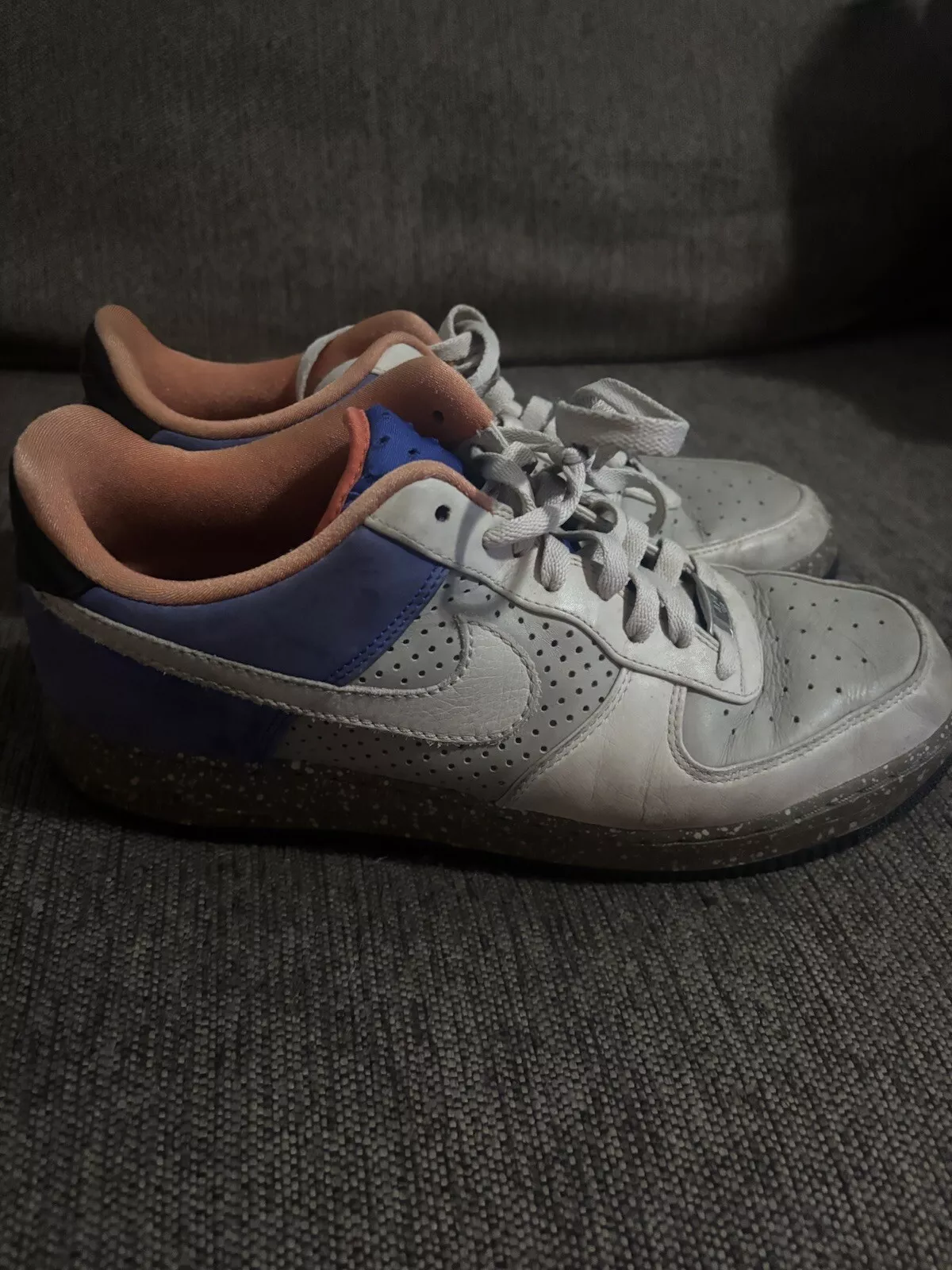Taille 10,5   Nike Air Force 1 Supreme Low Mowabb