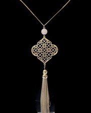 Vtg Gold Tone Chain & Rose Quartz  Bead & Clover Shape Pendant W/tassel Necklac