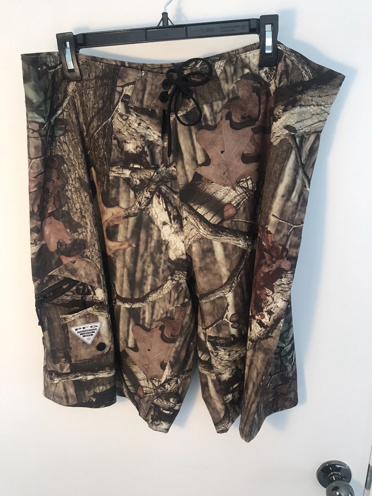 Columbia PFG OmniShield Men's Camouflage BOARD SHORT… Gem