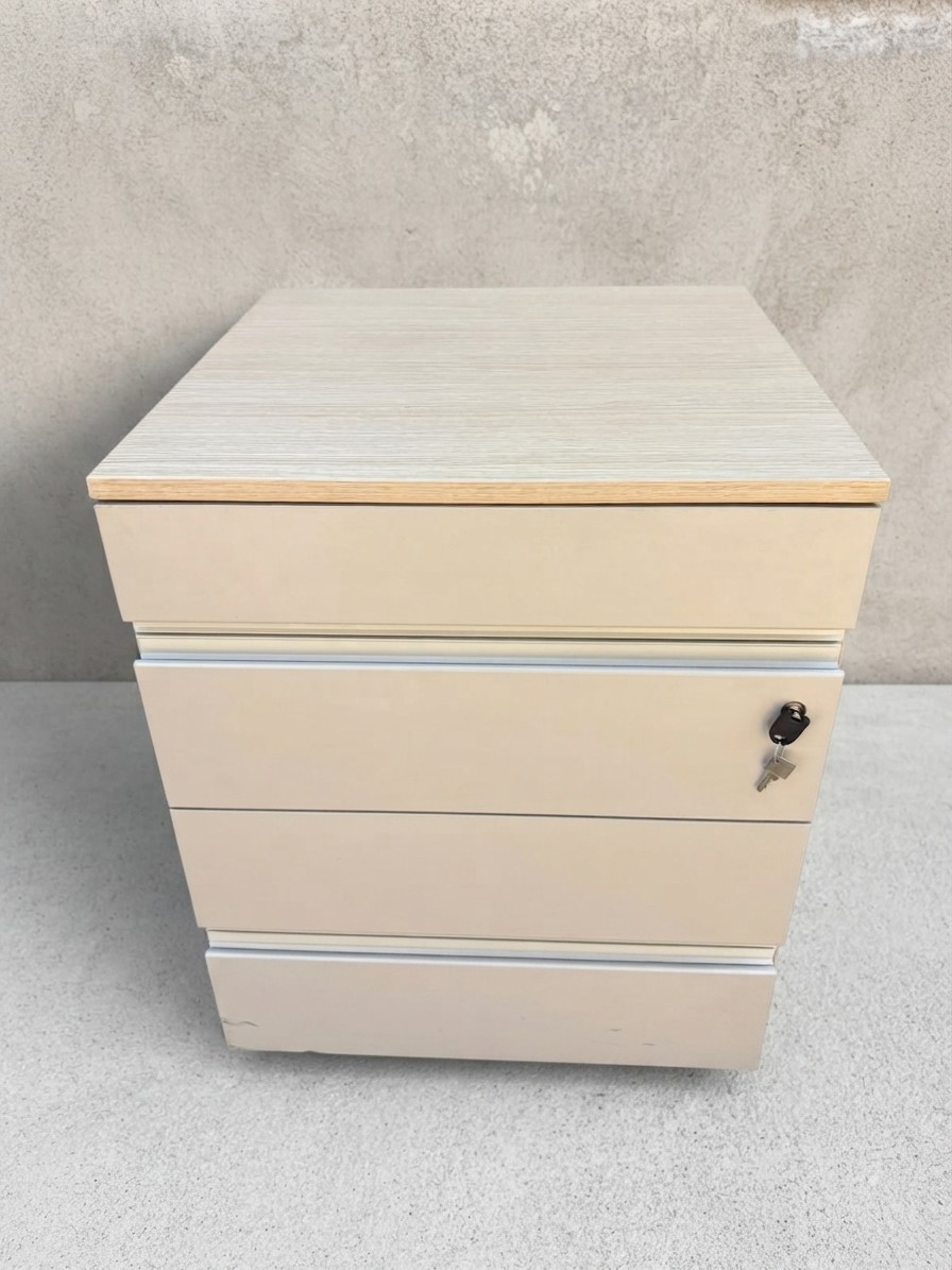 Grande cassettiera da ufficio con serratura in legno