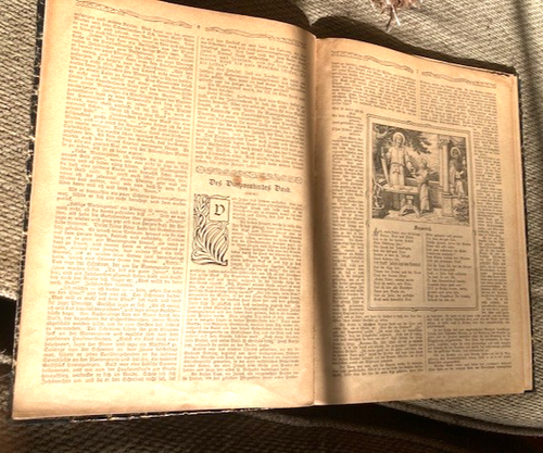 ANTIQUE GERMAN 1908 COMNUNION BOOK-AGING WITH SOME TEARS-IN GERMAN-ILLUSTRATED - Picture 4 of 5
