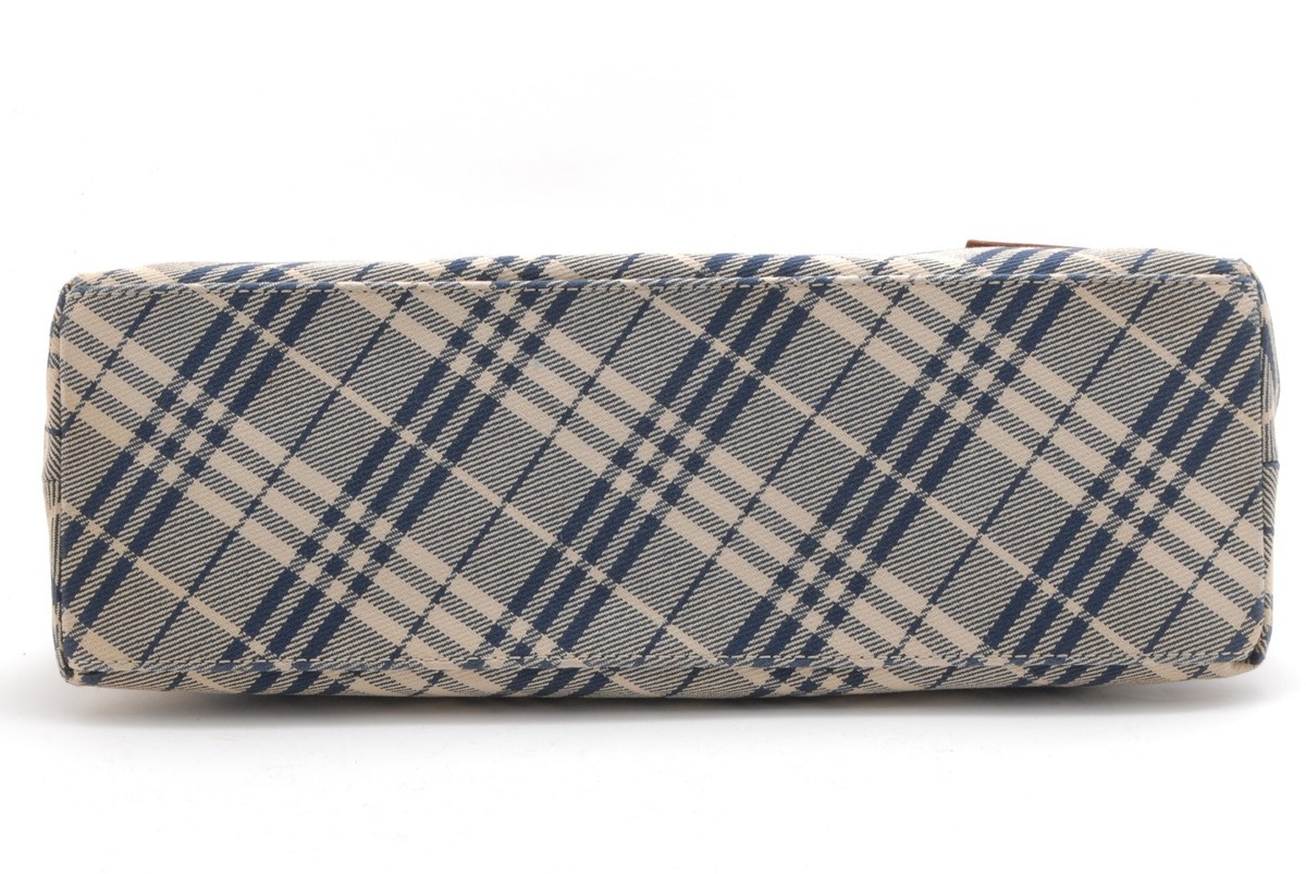 美品Burberry Blue Label Shoulder Bag Check Burberry Blue Label Check Canvas Shoulder Bag Beige Navy Leather