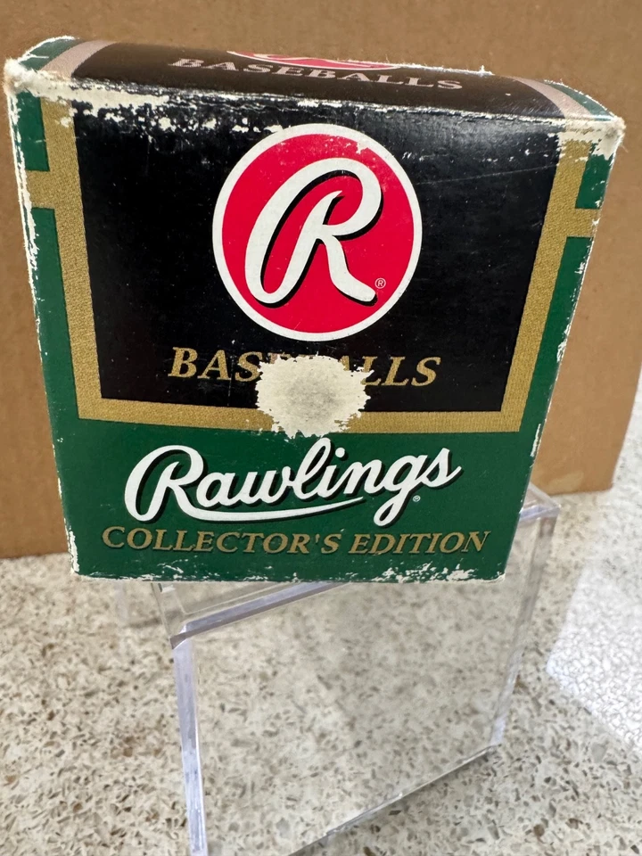 Rawlings Official 2001 World Series Baseball 1st Pitch Flag Logo - Image 4 of 4