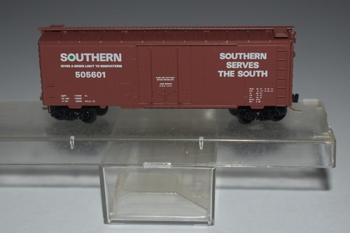Carro de carga de una sola puerta MTL Southern 40' escala N 505601 C53400 | Zustand: Used