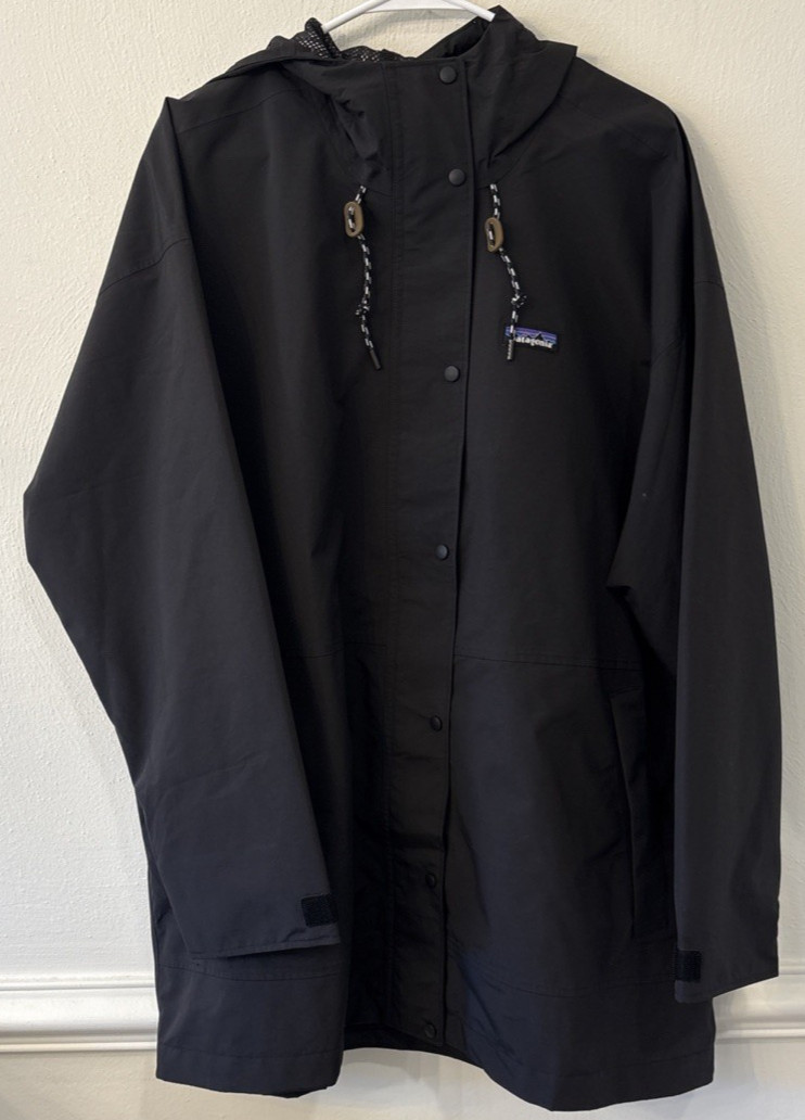 Patagonia Women’s Outdoor Everyday Rain Jacket Black Size XL NEW Waterproof