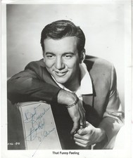 TRAGIC AMERICAN SINGER SONGWRITER, ACTOR BOBBY DARIN SIGNED VINTAGE STUDIO PHOTO