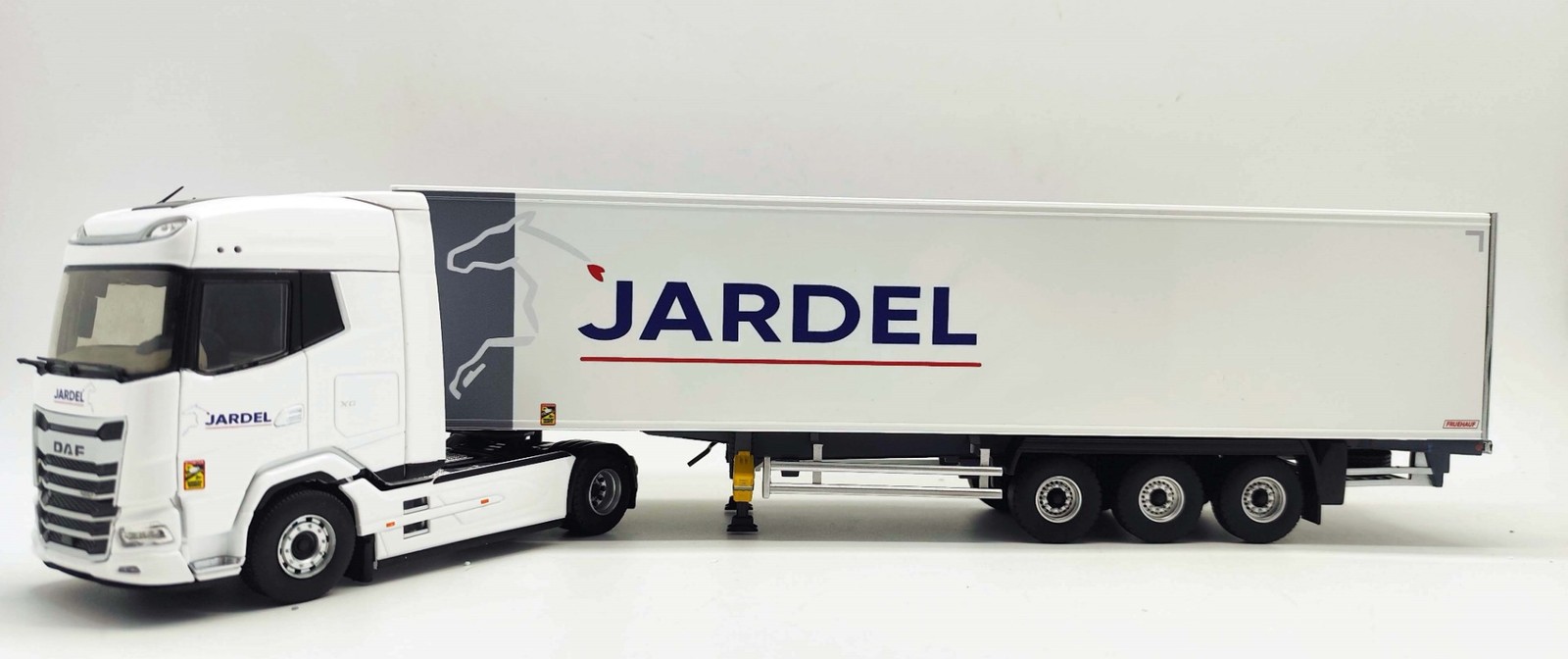 Diorama camion DAF XG JARDEL 1/43 Eligor pour décor miniature réaliste