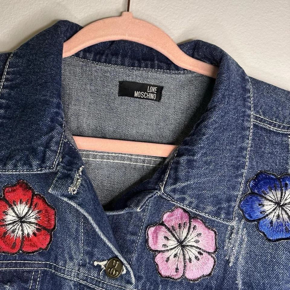 Chaqueta vaquera Love Moschino para mujer talla L Foto 4 de 4