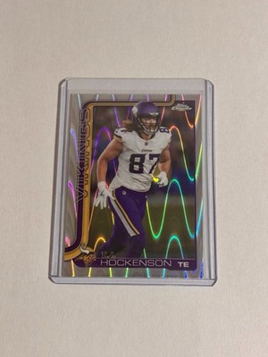 2025 Topps Chrome T.J. Hockenson Ray Wave Refractor #200