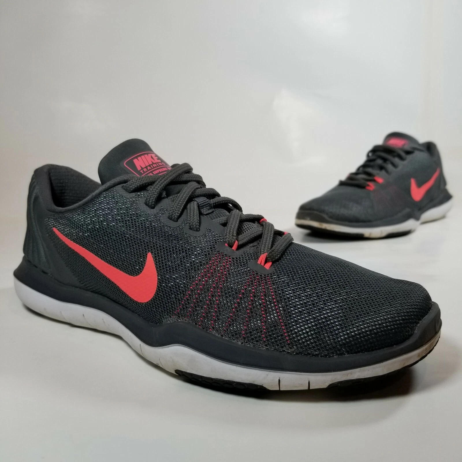 Nike Flex Supreme TR 5 Women's Size 7.5 Sneaker Shoe Gray Punch 852467 003