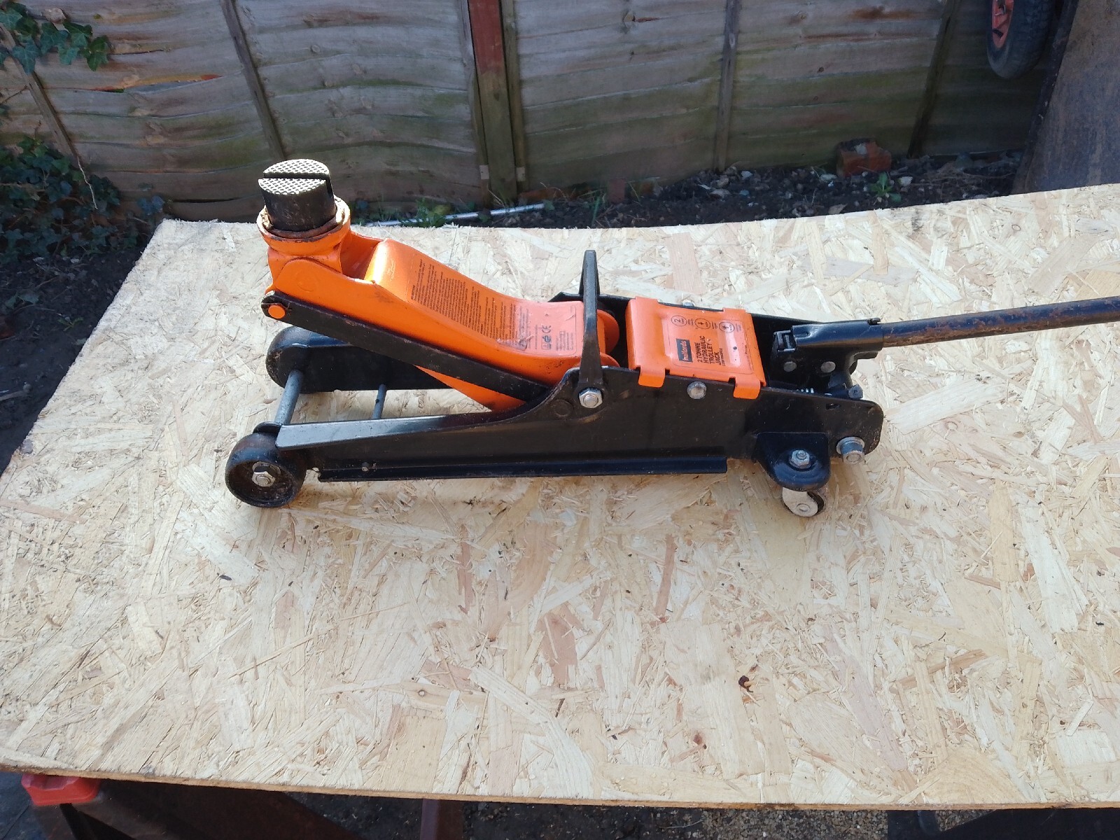Halfords 2 Ton Low Profile Trolley Jack eBay