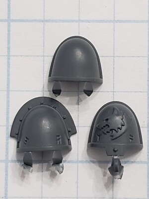 Warhammer 40k Space Wolves Bits Blood Claws Pack Leader Shoulder Pads Set #41