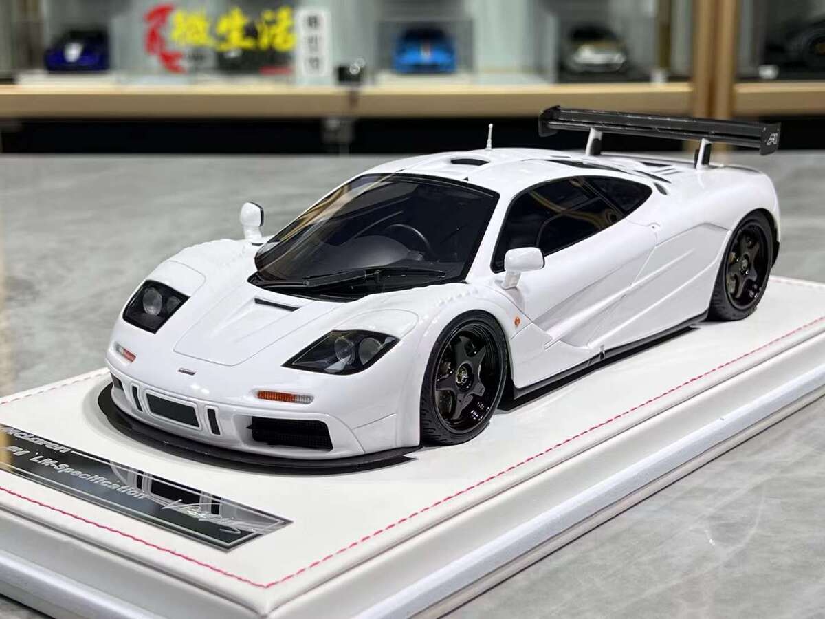Versus 1:18 McLaren F1 LM Limited Edition Resin Car Model Versus 1:18 McLaren F1 LM Limited Edition Resin Car Model