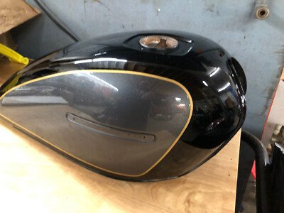 1980-1981 Suzuki GS550 OEM Fuel Tank | Black/Gray | 441104740013L