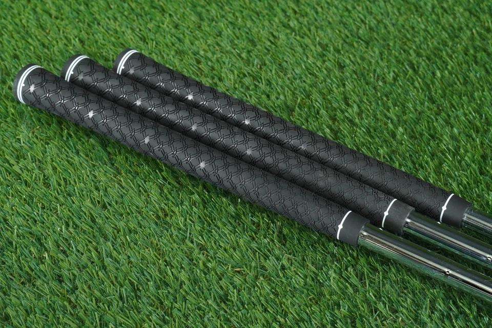 SISTEMA DE INSERCIÓN REEMPLAZABLE SPIN DOCTOR RI CUÑAS GW, SW, LW 52° 56° 60° EMPUÑADURAS NUEVAS Foto 4 de 4