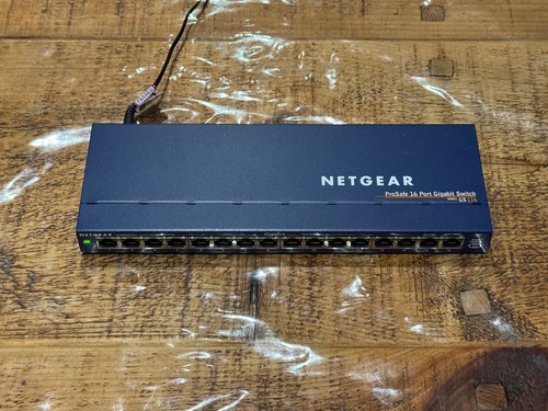 Netgear GS116UK V2 16 Port Gigabit Ethernet Desktop Unmanaged Switch Layer 2