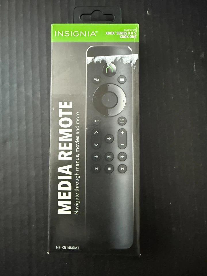 Insignia - Media Remote for Xbox Series X, XBox Series S, and XBox One - Image 3 of 4