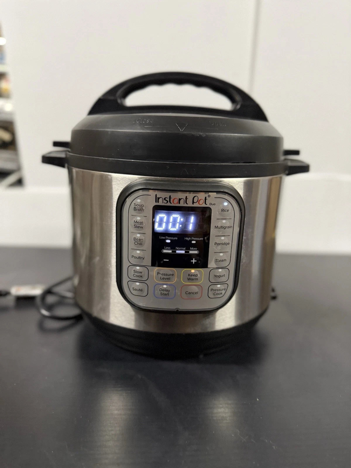 Instant Pot Duo 60 V5 7-in-1 Electric Pressure Cooker One-Touch Cooking, 6 Quart
Opens in a new wind