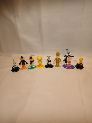 Warner Brothers Looney Tunes Figures Lot 8 Assorted Cartoon Characters 80s- 90 s